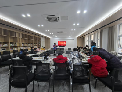 长东街道清淮路社区开展非遗竹编画亲子手工制作活动